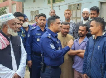 বাবার মরদেহ দাফনে সন্তানদের বাধা